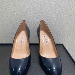 Manolo Blahnik Navy Patent Leather Pumps Size 39